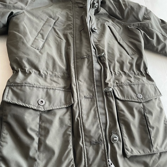 BRAND NEW ROOTS COAT - Picture 8 of 10